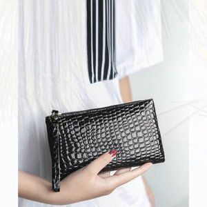 New Embossed Purse Black 88